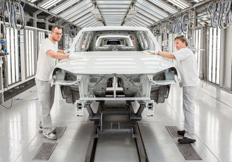 Volkswagen Slovakia pokrauje v spenom kurze, prijal 500 novch zamestnancov