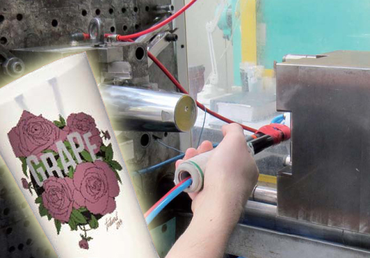 Patentovan ventil regulcie teploty formy pomha vyrba kelmky NICKNACK vo firme 2D&S