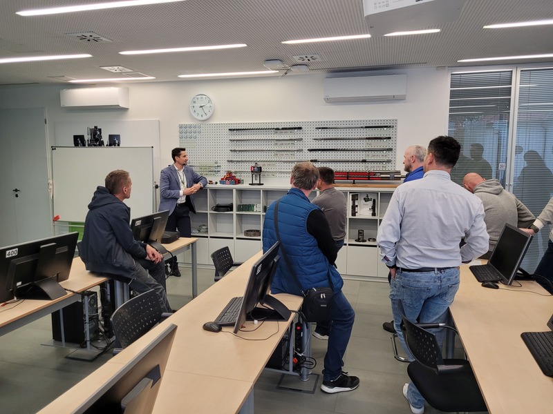 Plastifikační komponenty a produkty - šneky, válce, uzávěrky pro zpracování různých materiálů ENGEL CZ s.r.o.