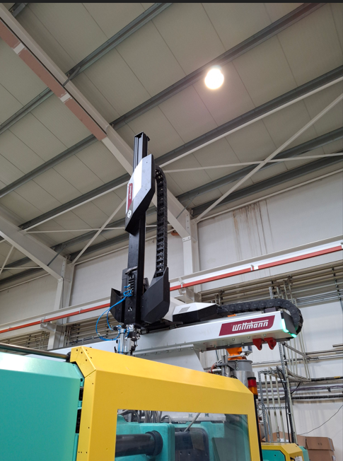 Robotické systémy pre vstrekovacie lisy