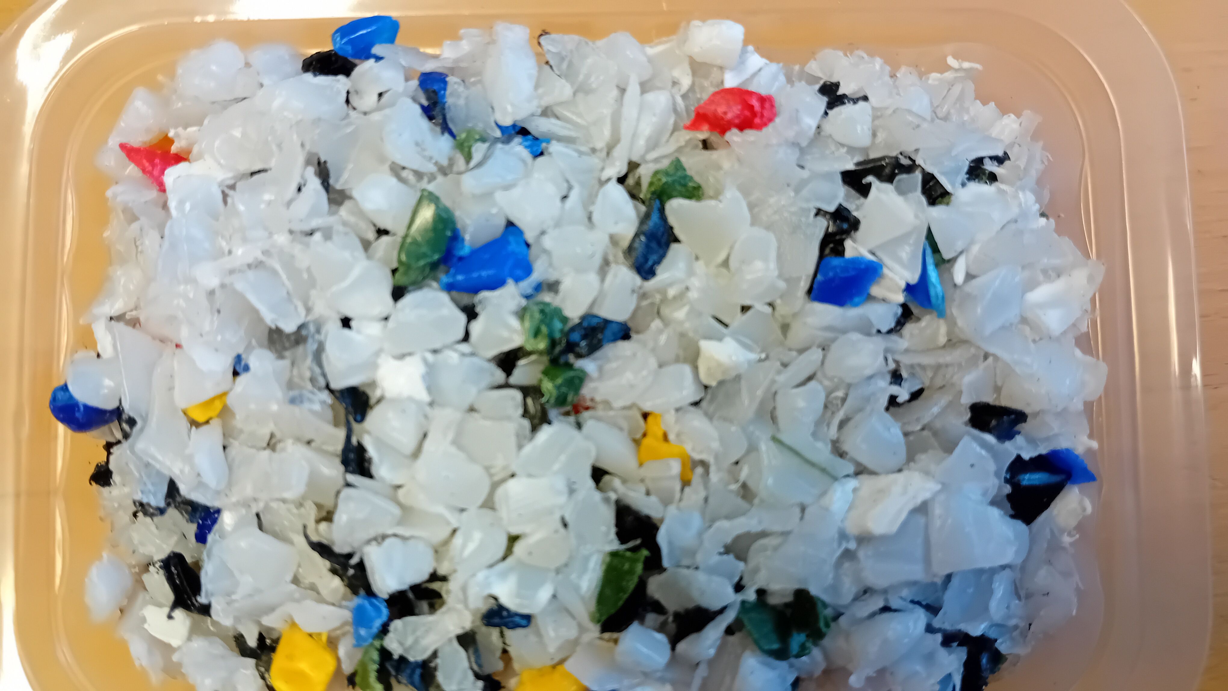 HDPE drvina mix (kanistre)